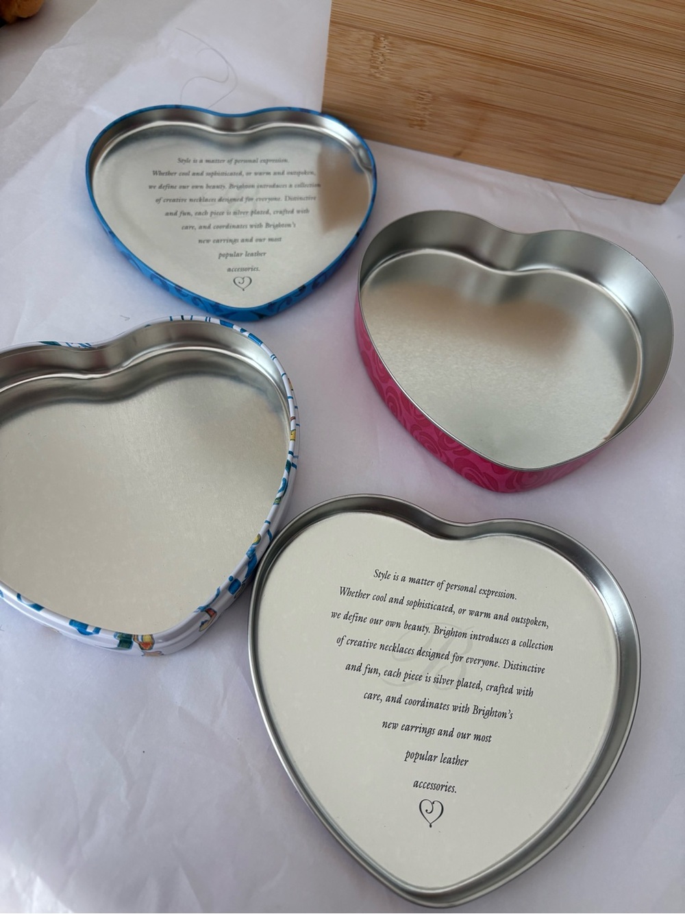 Brighton Heart Tin Pair - Blue & Yellow Decorative Hearts - Picture 5 of 5